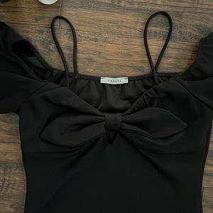 WOMEN’S BLACK PETITE BLOUSE Black dressy top size small 🖤🫦